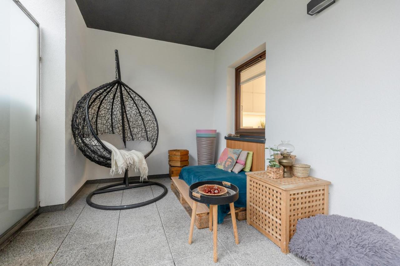 Cosy With Parking Wilanow By Renters Varsovia
